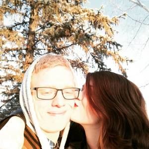 Meet your Posher, Cloe